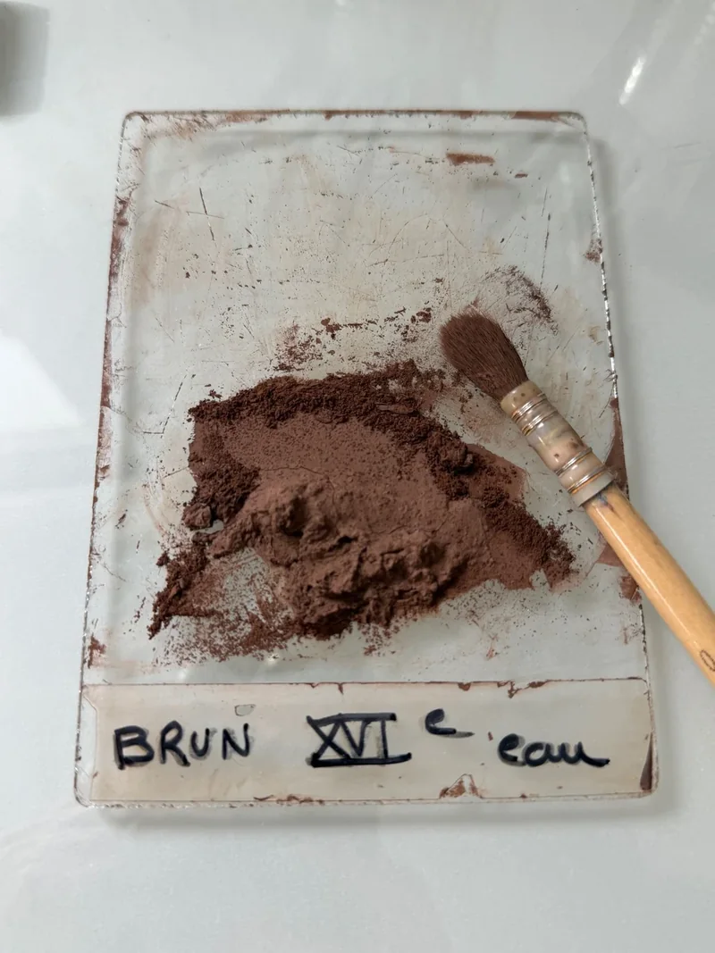 Palette de peinture à la grisaille