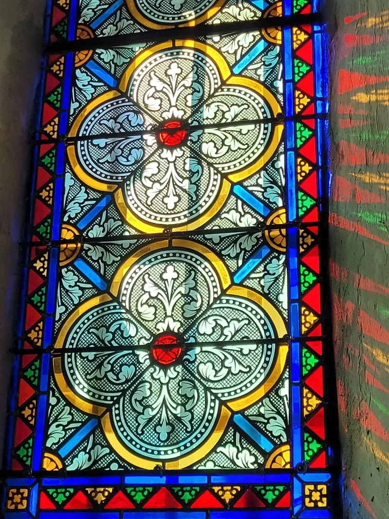 Vitraux médiavaux